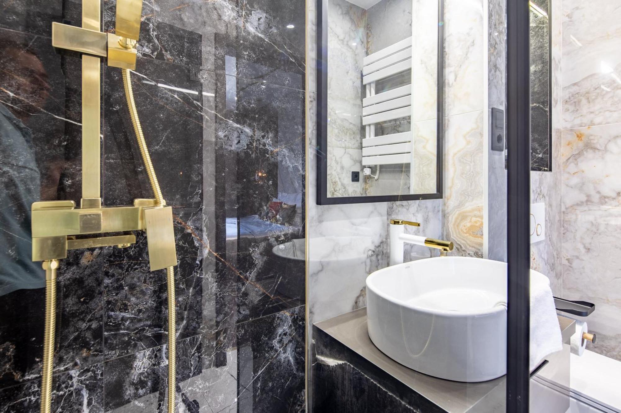 Ultra Central Luxury Будапеща Екстериор снимка