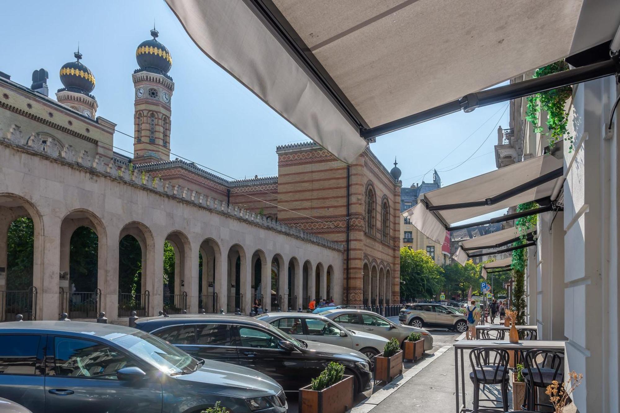 Ultra Central Luxury Будапеща Екстериор снимка