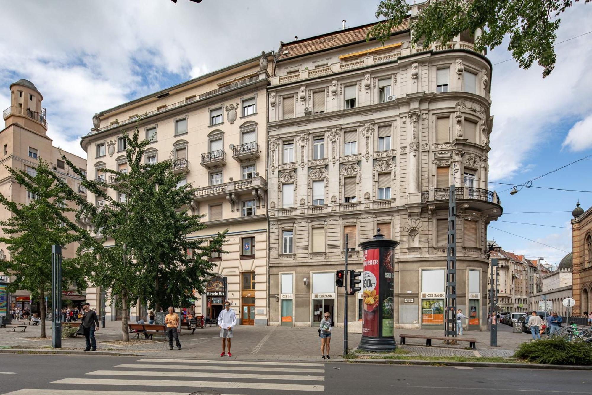 Ultra Central Luxury Будапеща Екстериор снимка